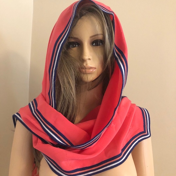 Chanel authentic Print red multicolor silk scarf - Picture 6 of 14